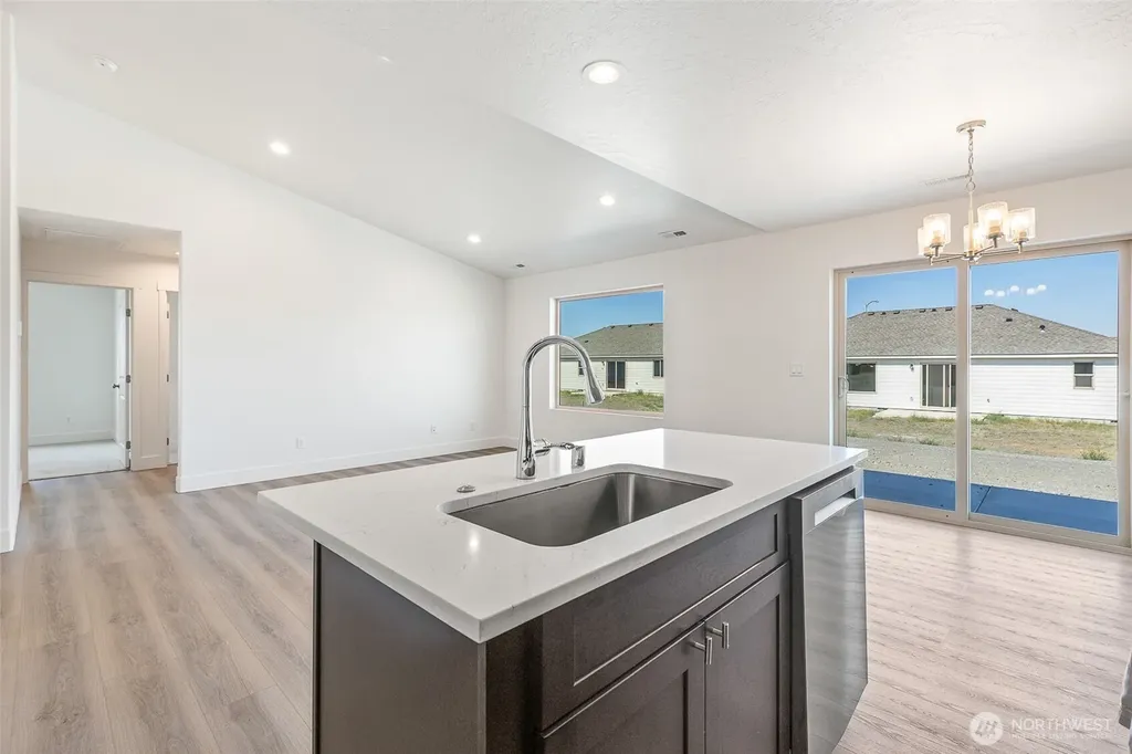 312 N Montana Street Moses Lake WA 98837