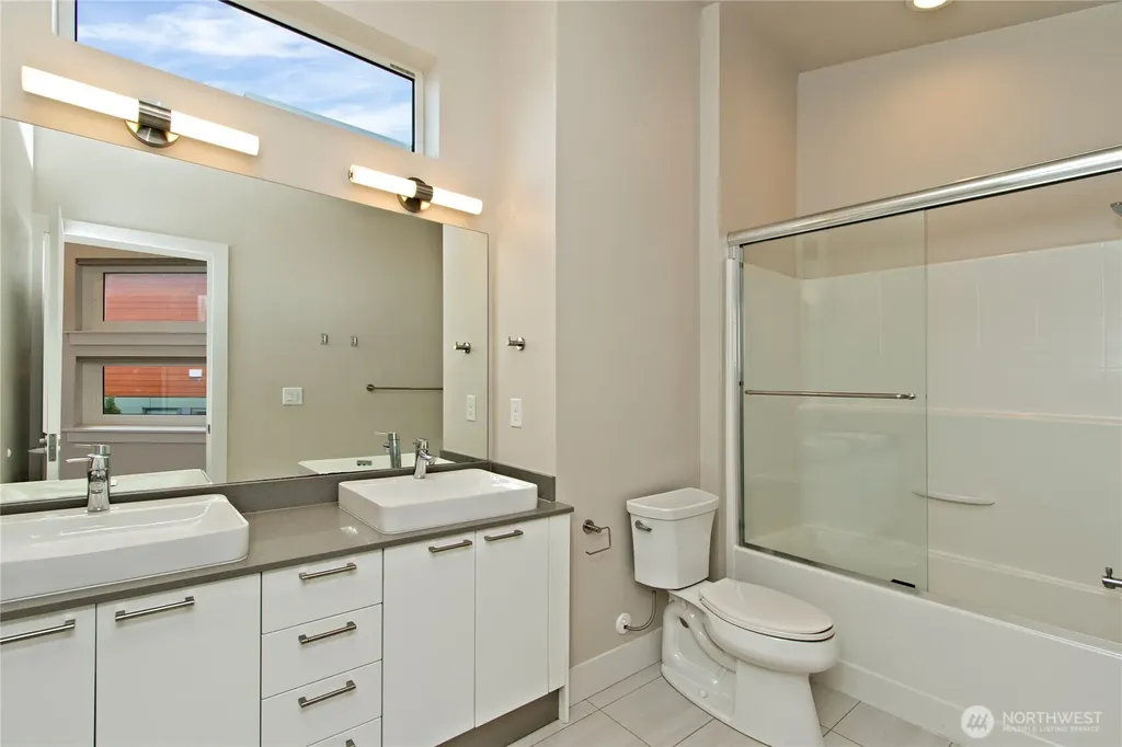 1471 14th Place NE Issaquah WA 98029