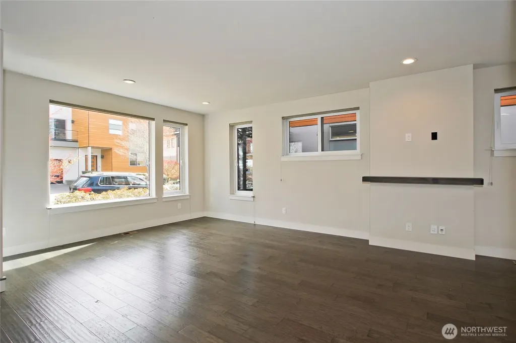 1471 14th Place NE Issaquah WA 98029