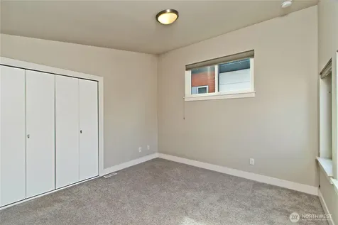1471 14th Place NE Issaquah WA 98029