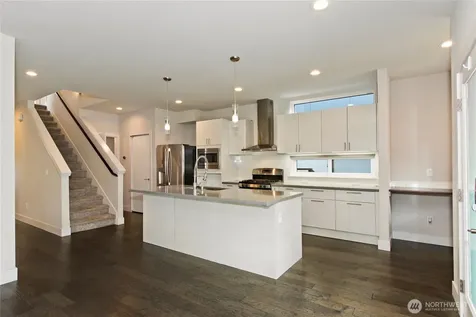 1471 14th Place NE Issaquah WA 98029