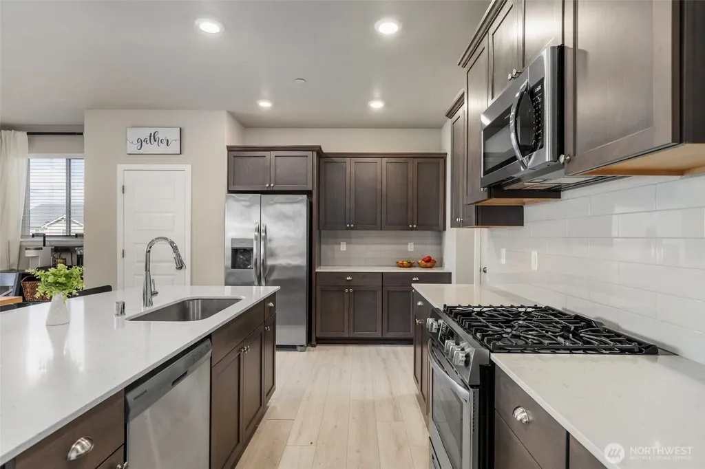 4384 Acacia Lane SE Port Orchard WA 98366