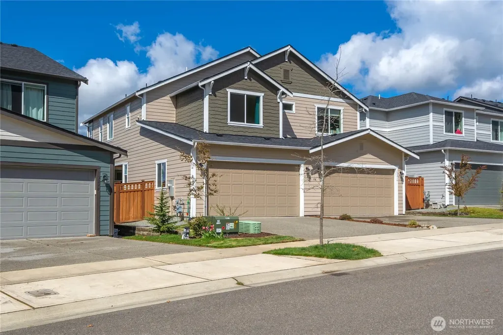13218 192nd Avenue E Bonney Lake WA 98391