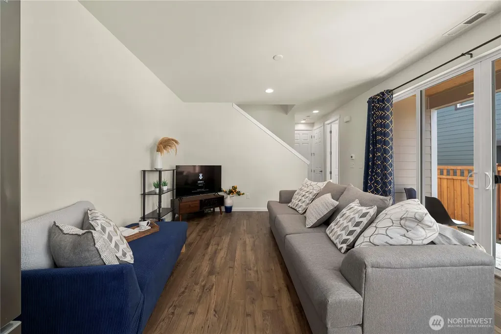 13218 192nd Avenue E Bonney Lake WA 98391