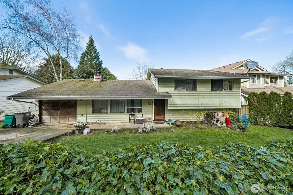 28425 15th Place S Federal Way WA 98003