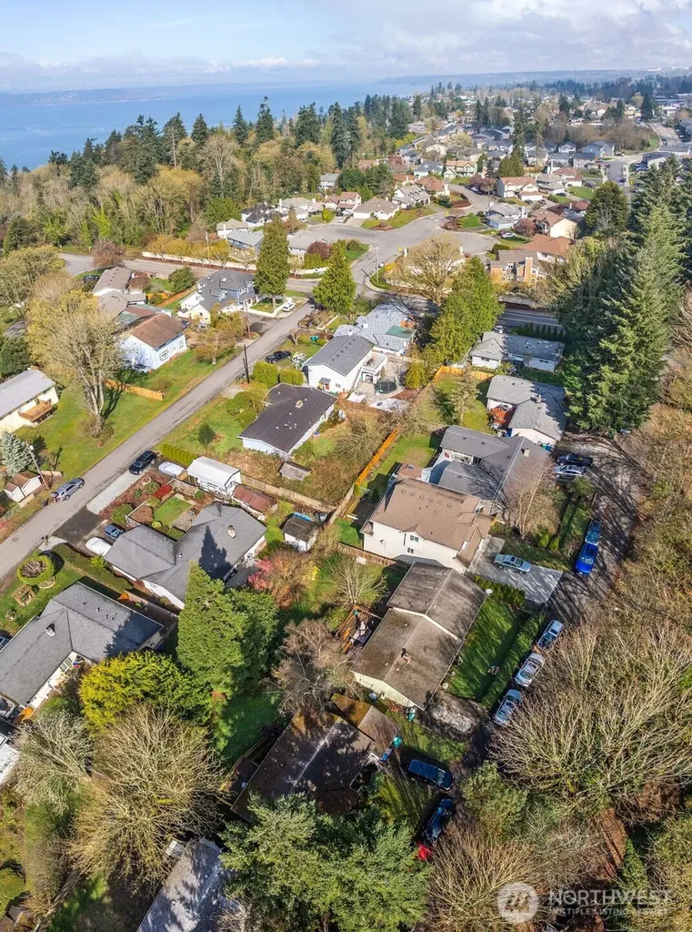 28425 15th Place S Federal Way WA 98003