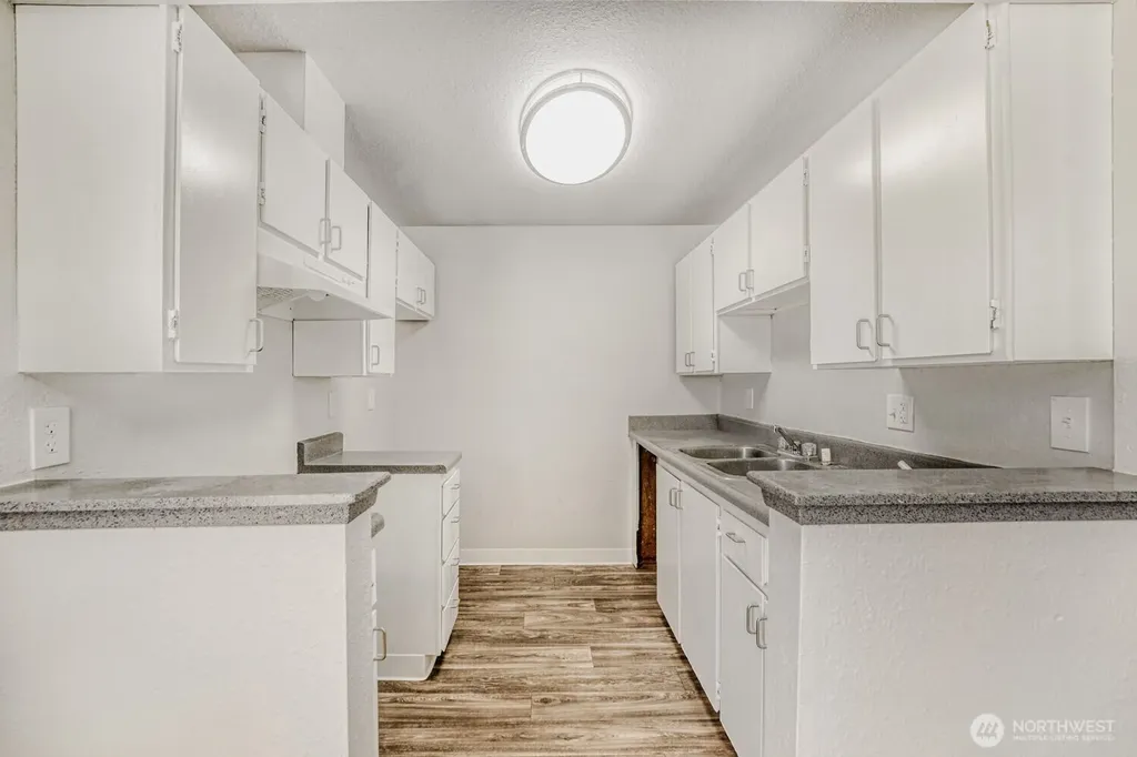 34214 1st Place S Federal Way WA 98003