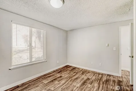 34214 1st Place S Federal Way WA 98003