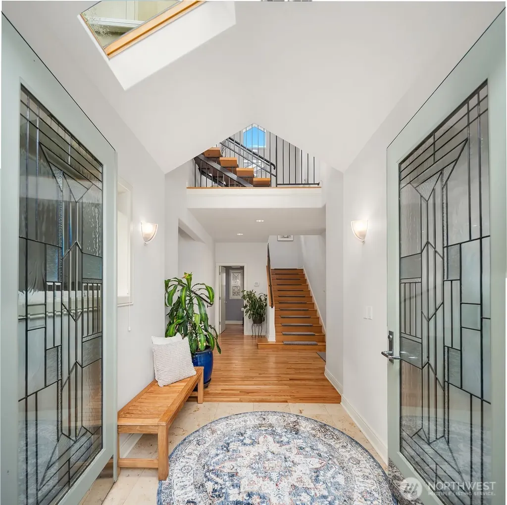 8418 Island Drive S Seattle WA 98118