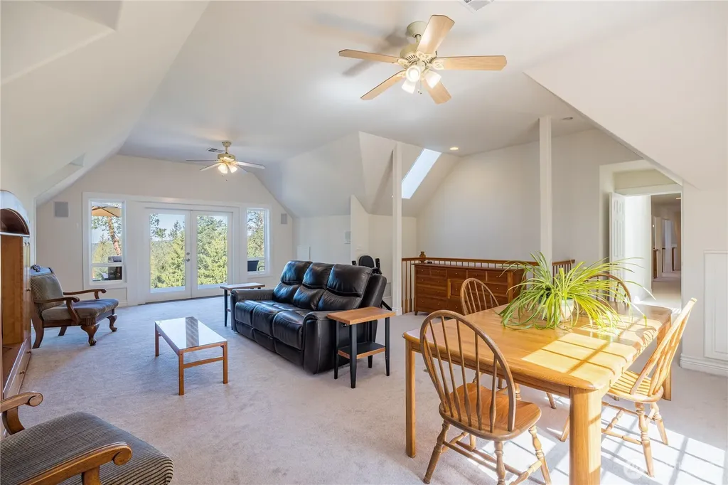 11 E Mindy Lane Sequim WA 98382