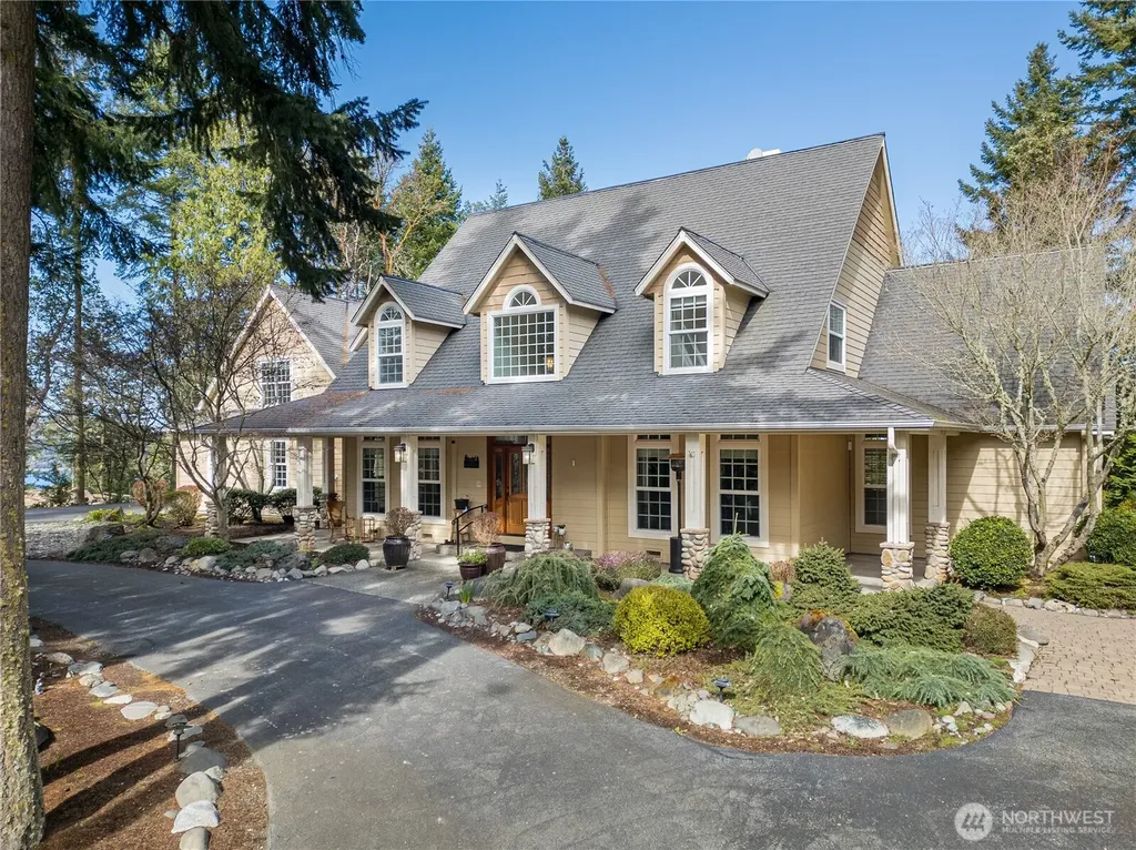 11 E Mindy Lane Sequim WA 98382