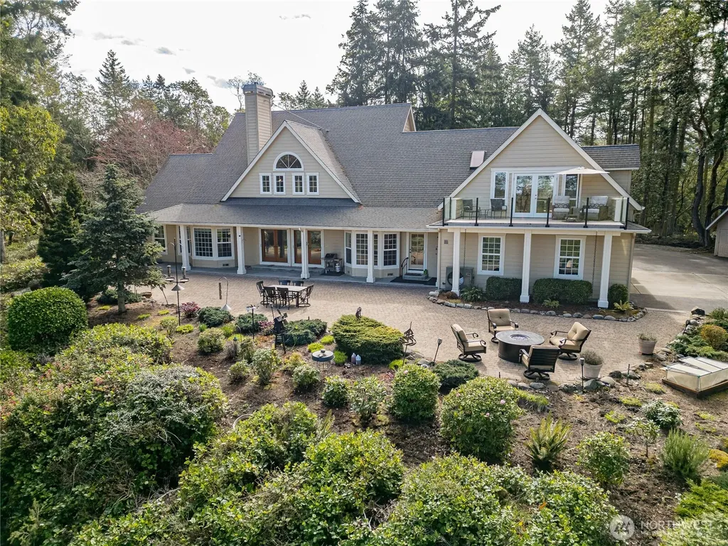 11 E Mindy Lane Sequim WA 98382