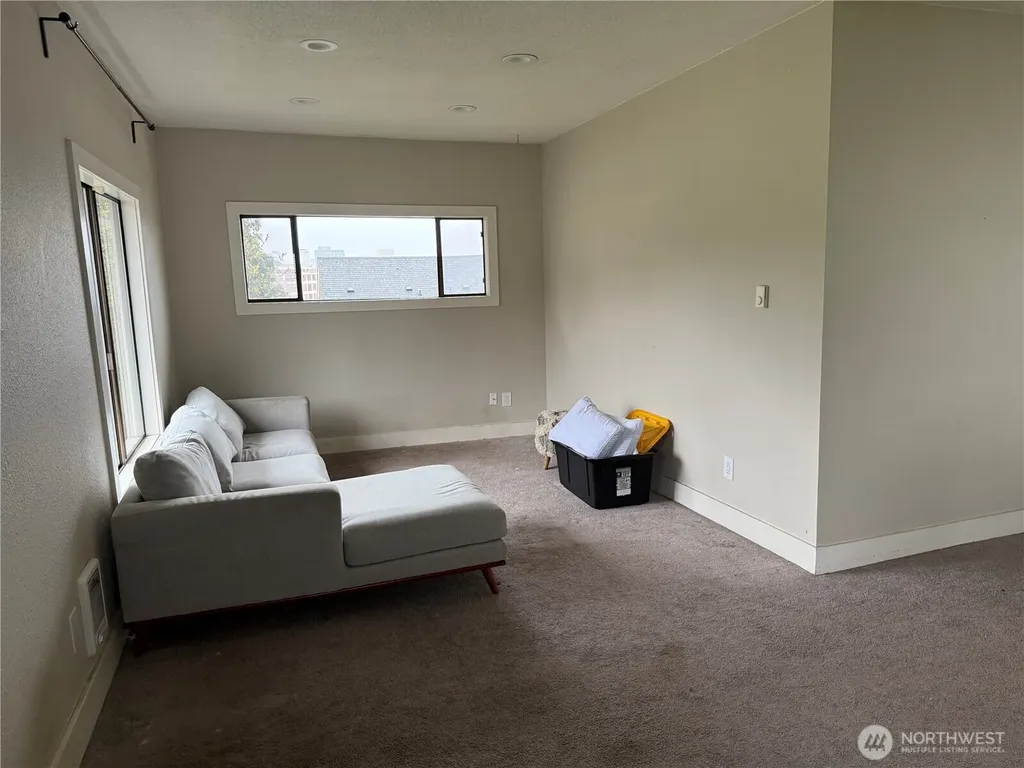 2815 S D Street Tacoma WA 98402