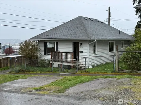 2815 S D Street Tacoma WA 98402