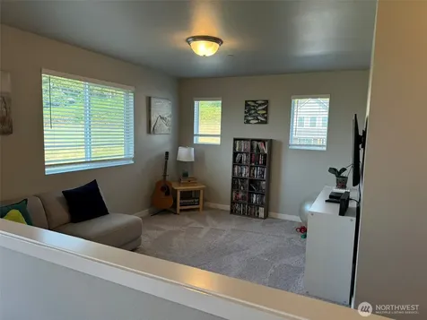 9410 76th Avenue NE Marysville WA 98270