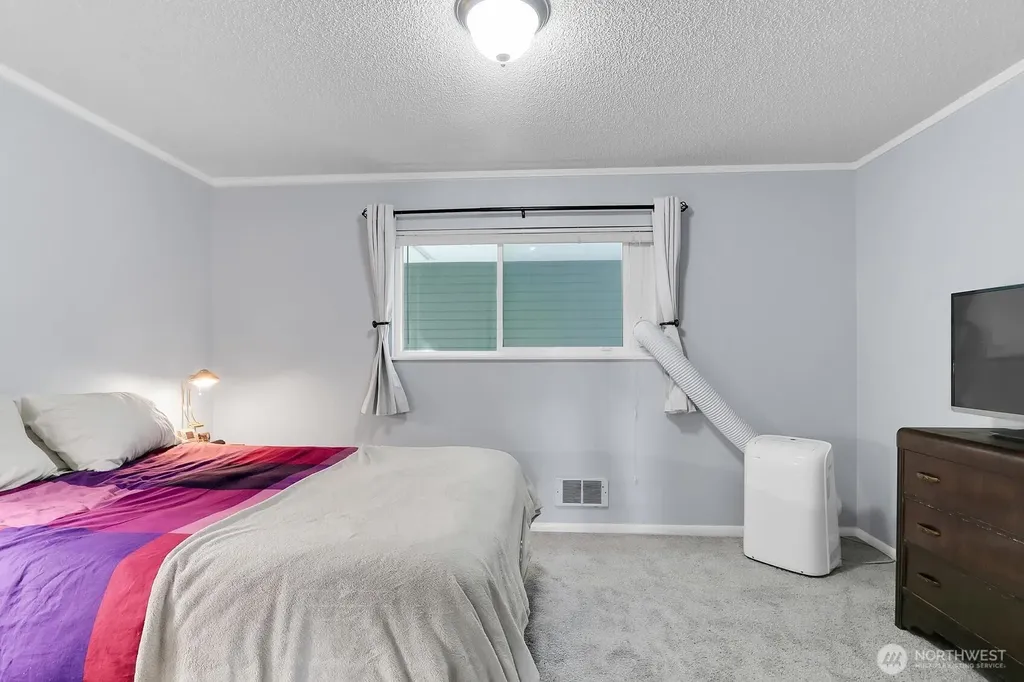 7924 212th Street SW Edmonds WA 98026