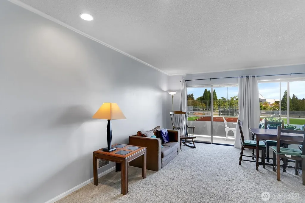 7924 212th Street SW Edmonds WA 98026