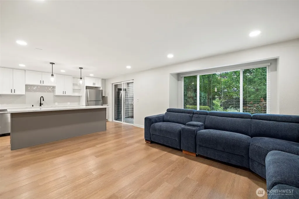 200 Mt Park Boulevard SW Issaquah WA 98027