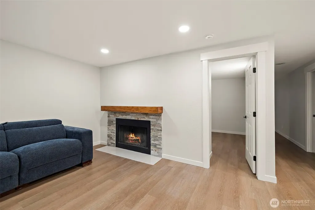 200 Mt Park Boulevard SW Issaquah WA 98027