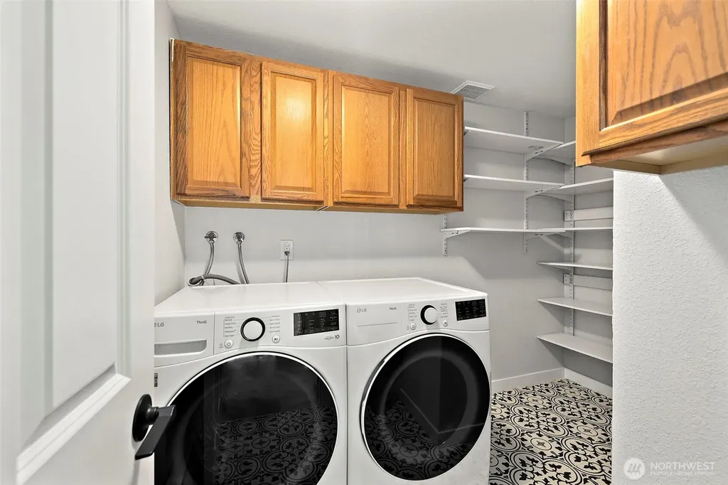 200 Mt Park Boulevard SW Issaquah WA 98027