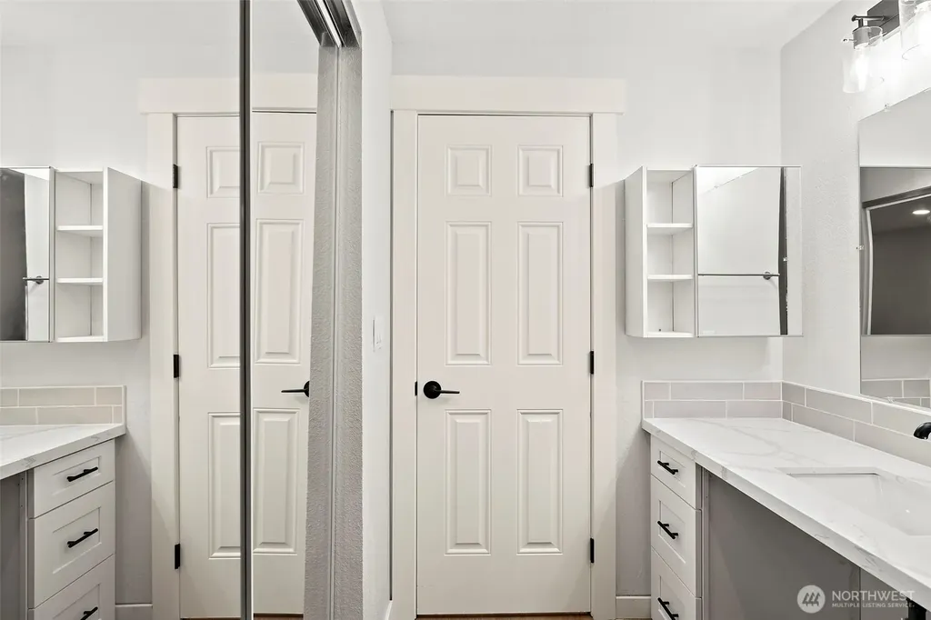 200 Mt Park Boulevard SW Issaquah WA 98027