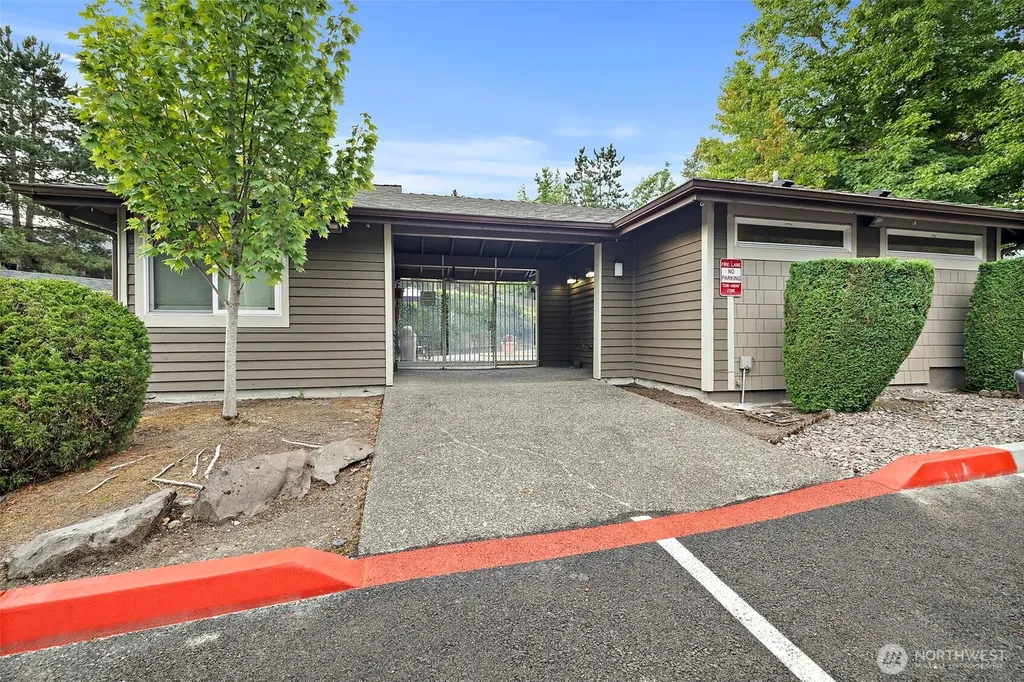 200 Mt Park Boulevard SW Issaquah WA 98027