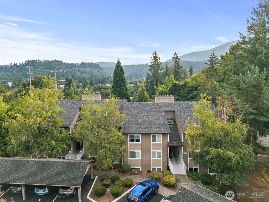 200 Mt Park Boulevard SW Issaquah WA 98027