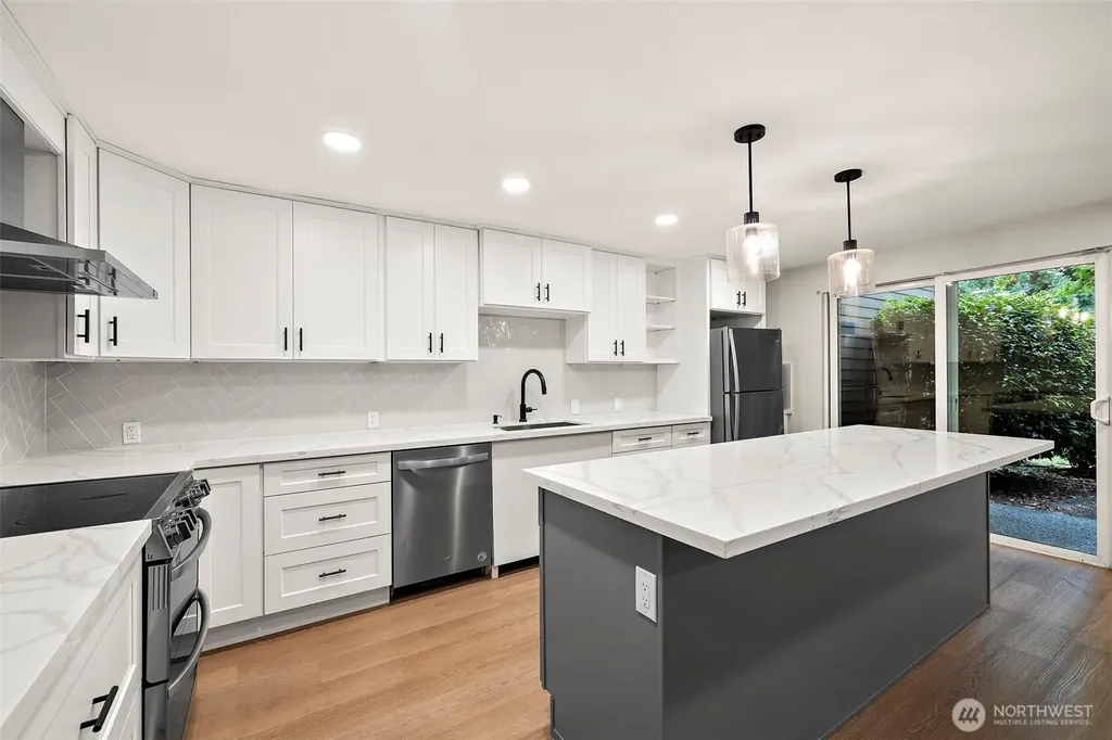200 Mt Park Boulevard SW Issaquah WA 98027