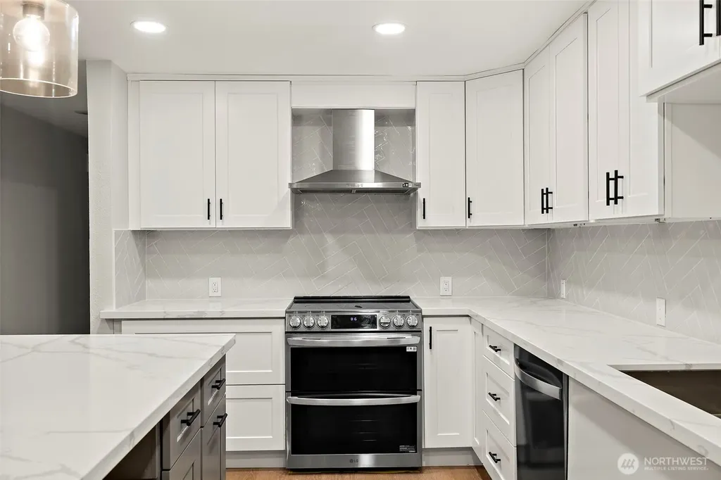 200 Mt Park Boulevard SW Issaquah WA 98027