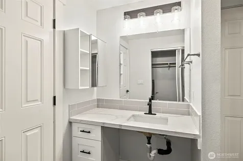 200 Mt Park Boulevard SW Issaquah WA 98027