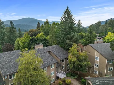 200 Mt Park Boulevard SW Issaquah WA 98027