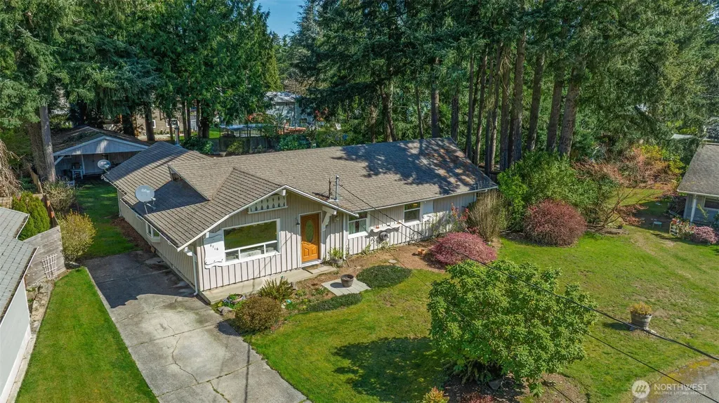 8716 NE 135th Place Kirkland WA 98034