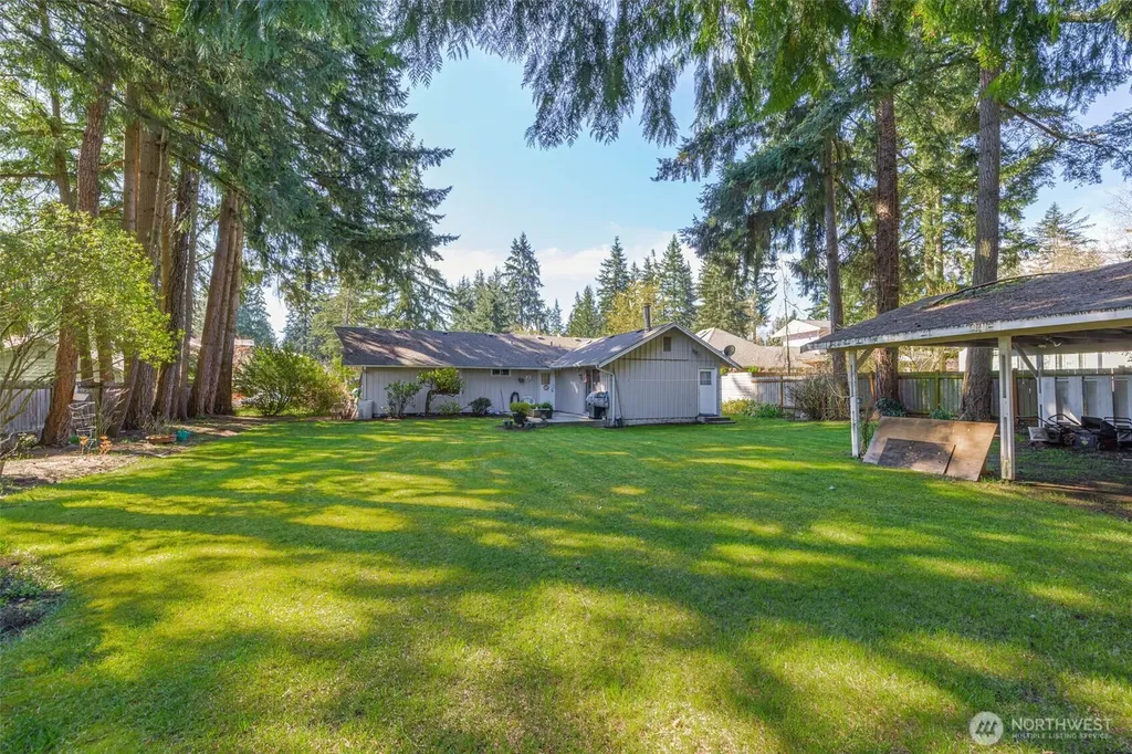 8716 NE 135th Place Kirkland WA 98034