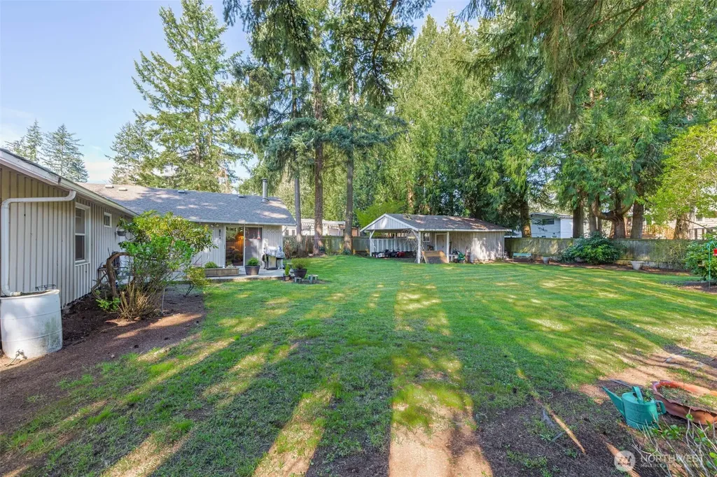 8716 NE 135th Place Kirkland WA 98034