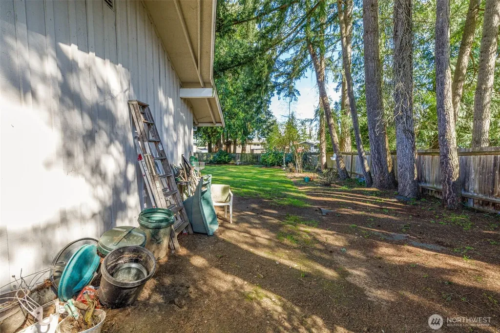 8716 NE 135th Place Kirkland WA 98034