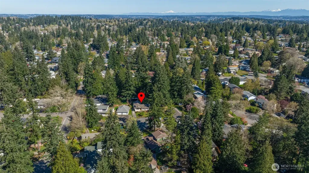 8716 NE 135th Place Kirkland WA 98034