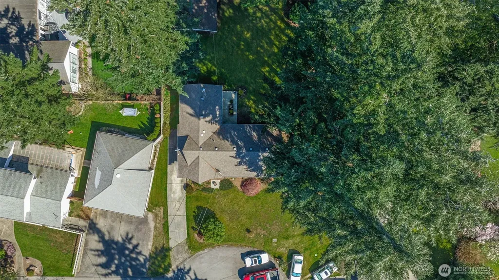8716 NE 135th Place Kirkland WA 98034