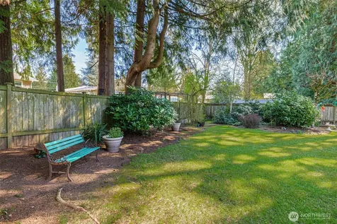 8716 NE 135th Place Kirkland WA 98034
