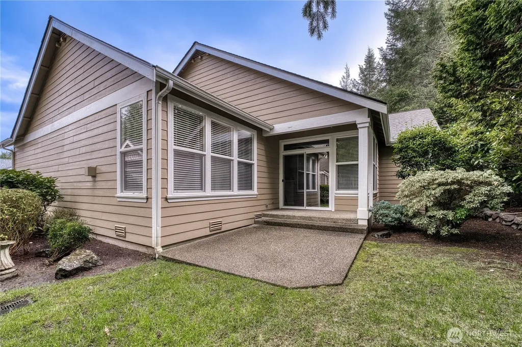 7061 SW Dunraven Lane Port Orchard WA 98367