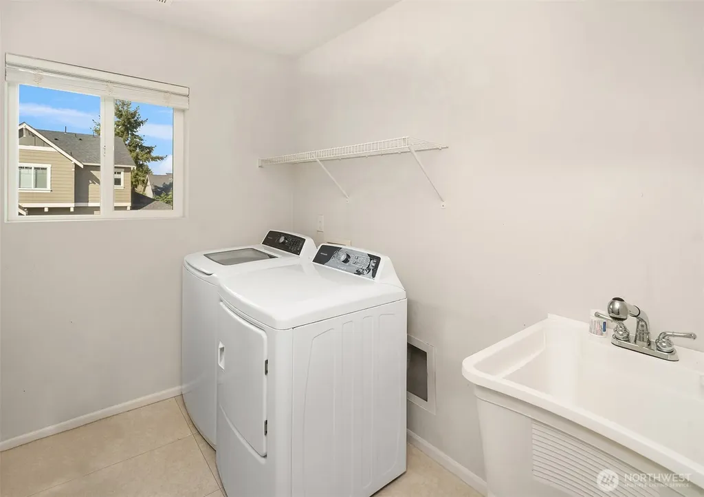 10502 189th Street E Puyallup WA 98374