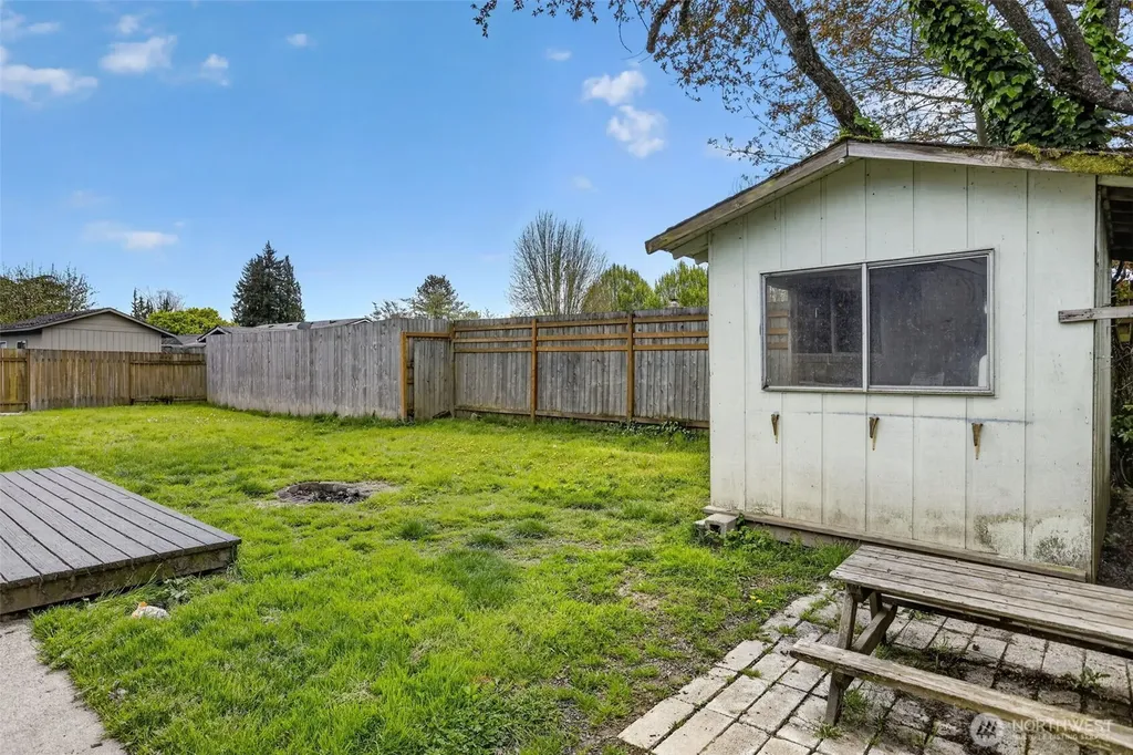3815 Cherrywood Street Longview WA 98632