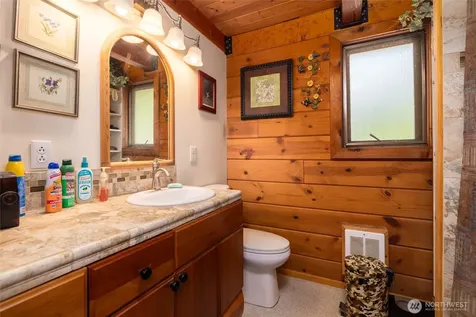 23704 Cove Road Sedro Woolley WA 98284