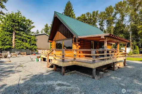 23704 Cove Road Sedro Woolley WA 98284