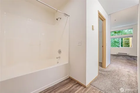 23210 59th Street S Kent WA 98032