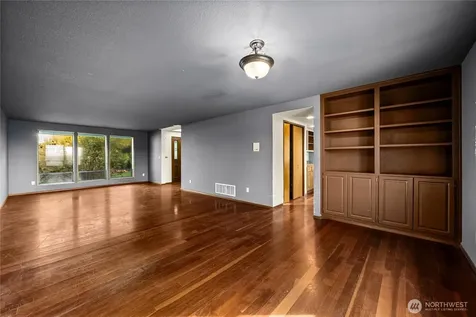 4123 8th Street NW Gig Harbor WA 98335