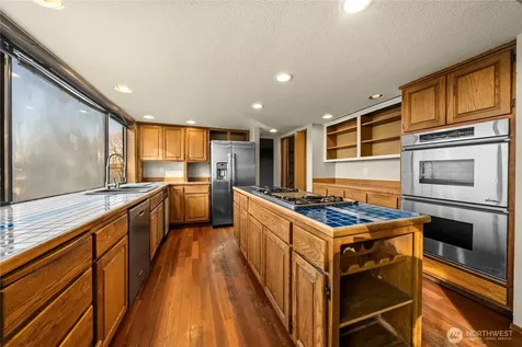 4123 8th Street NW Gig Harbor WA 98335