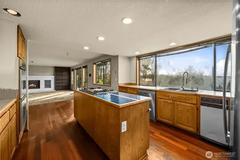 4123 8th Street NW Gig Harbor WA 98335