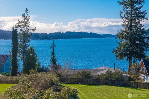 4123 8th Street NW Gig Harbor WA 98335