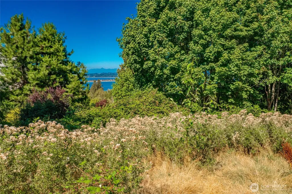 5526 Puffin Place Blaine WA 98230