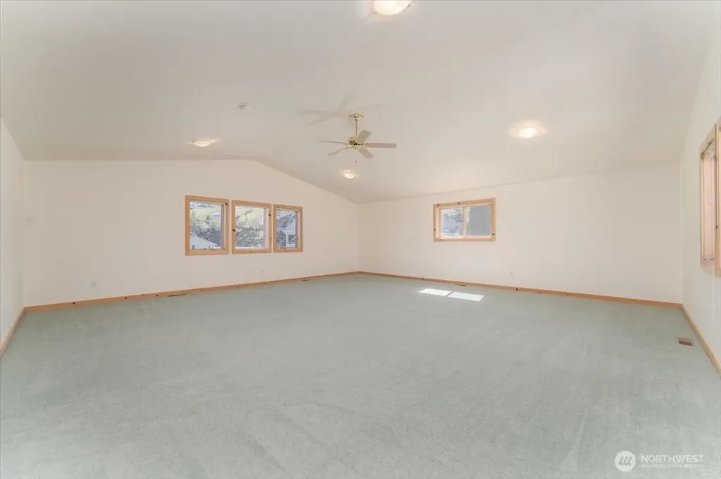 1606 S Lakeshore Road Chelan WA 98816